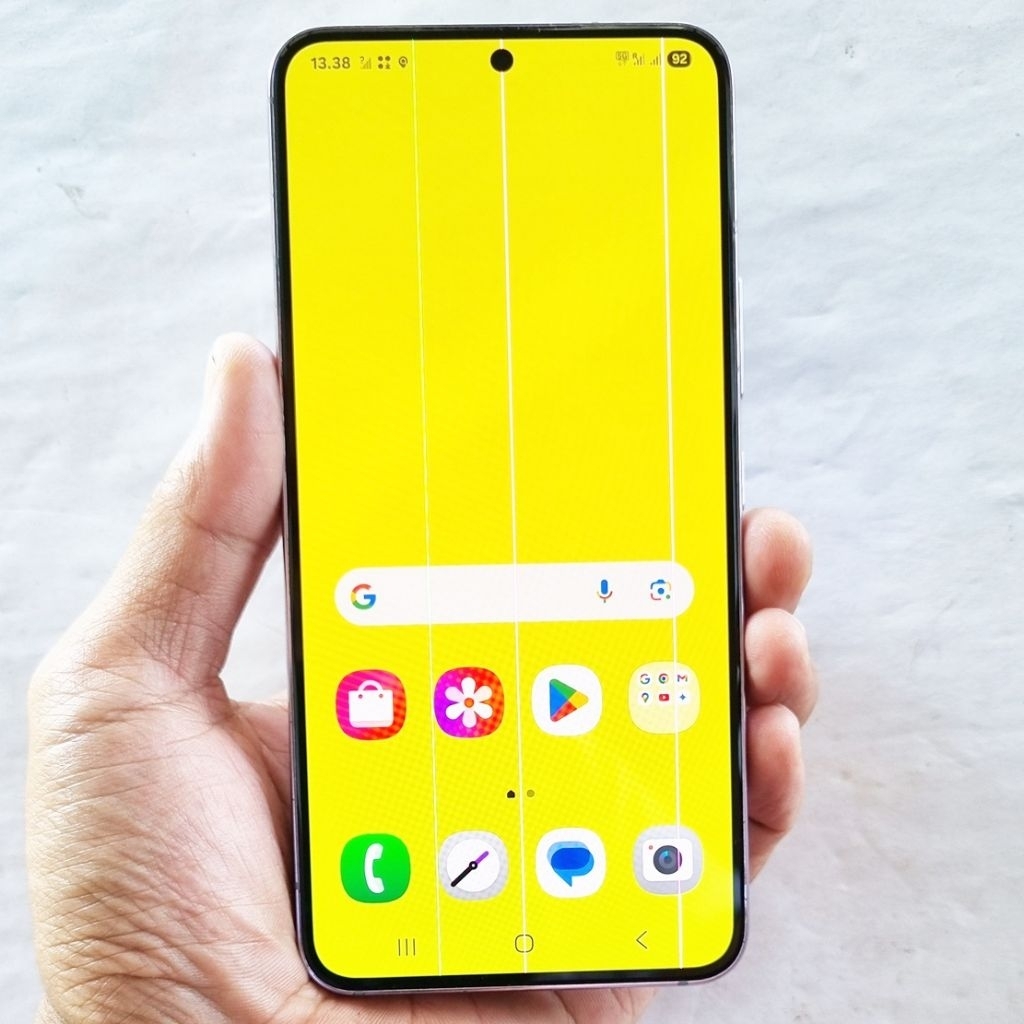 Handphone Hp Samsung Galaxy S22 5G 8/256 NFC Second Eks Resmi Sein Mulus Original