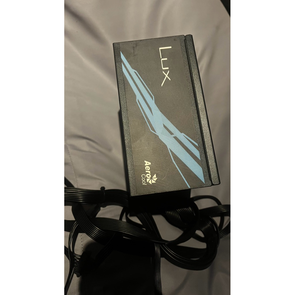 PSU Power Supply AeroCool LUX 550W 80 Plus Bronze - Bekas Normal (Copotan PC pribadi)