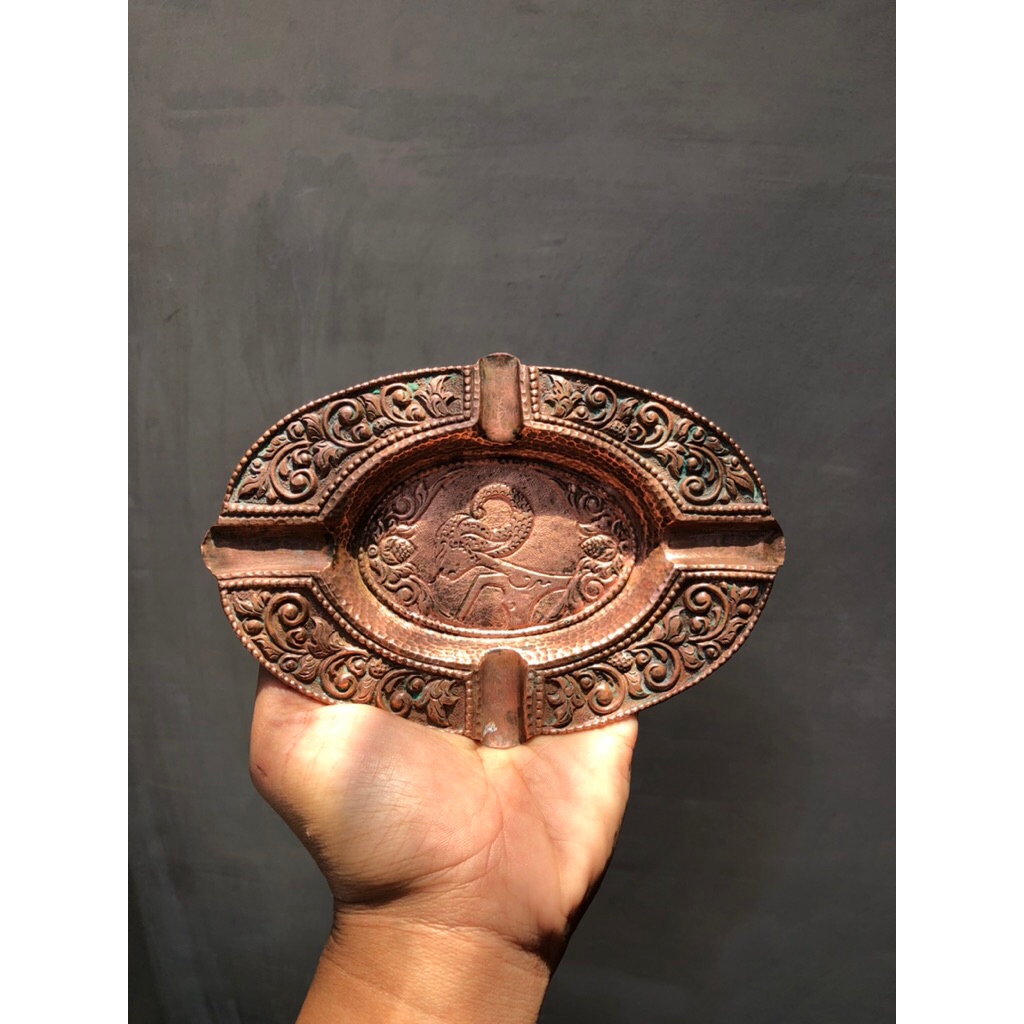 Asbak antik tua wayang
