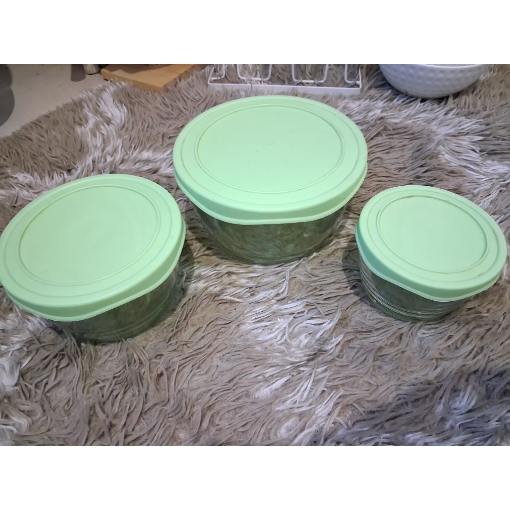 food container glass (preloved)