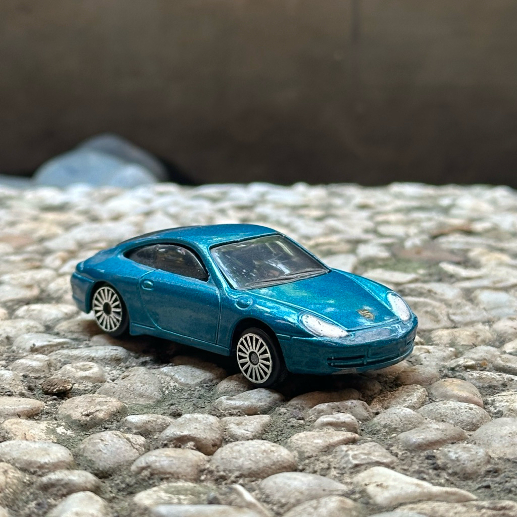 MAISTO 1:58 Porsche 911 Carrera (LOOSE)