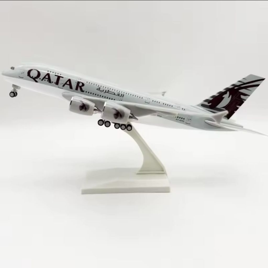 30CM QATAR A380 MINIATUR PESAWAT BAHAN RESIN PAJANGAN DISPLAY