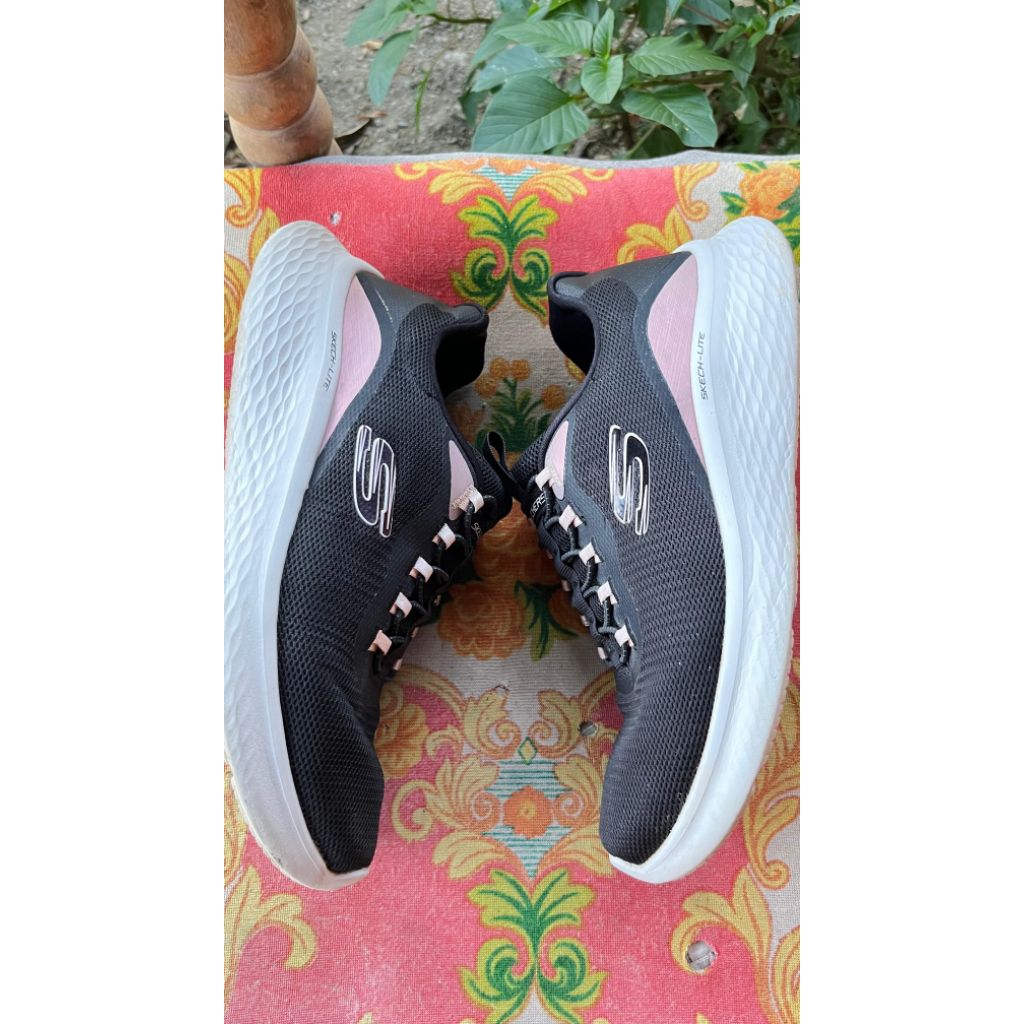 PRELOVED SEPATU SKECHERS HITAM Uk. 38  | SKECHERS SECOND | SEPATU SKECHERS