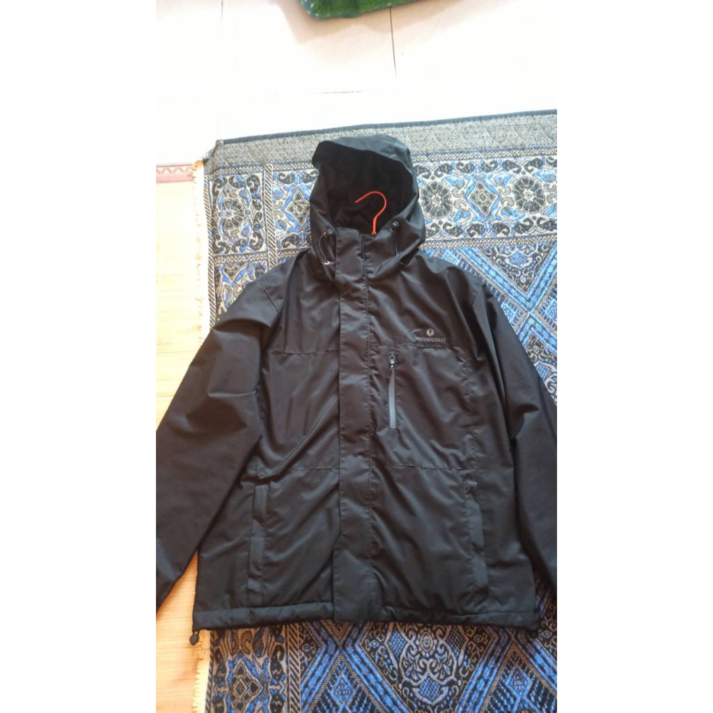 Jaket Gunung GREENFOREST BUNAKEN