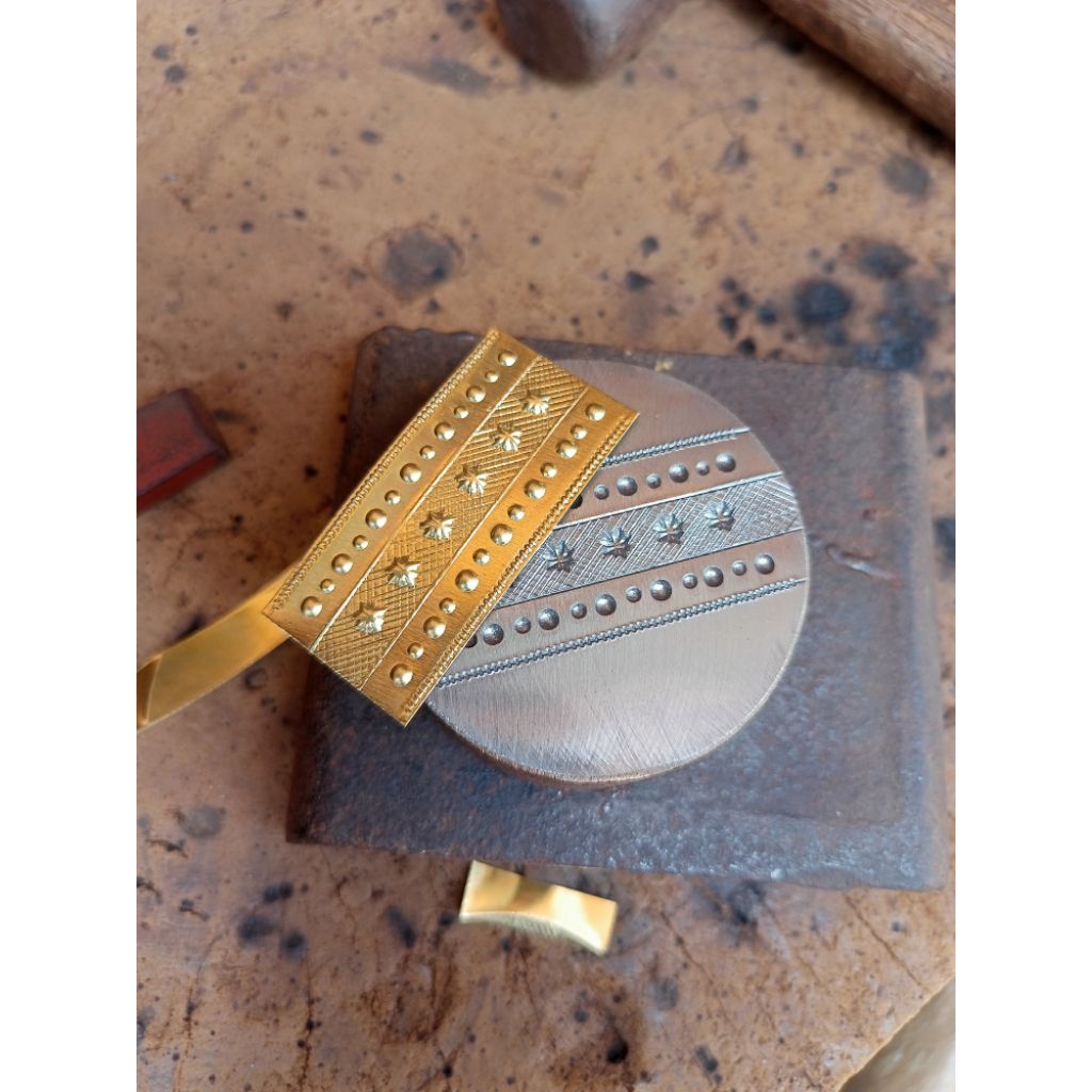 cetakan emas gelang bambu