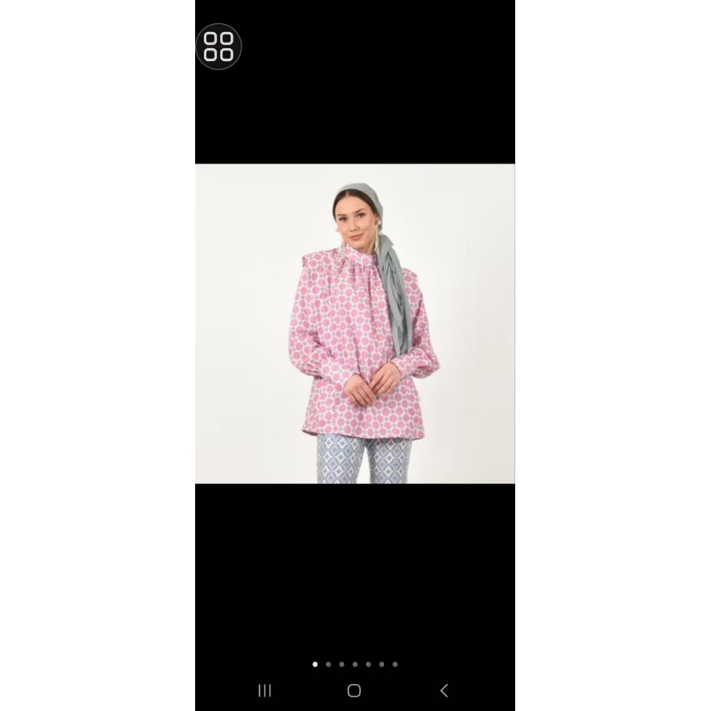 Brand SideLine label