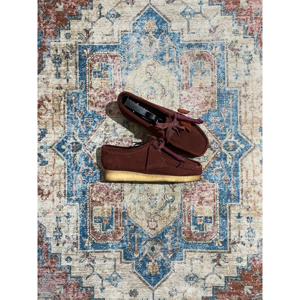 clarks wallabee maroon