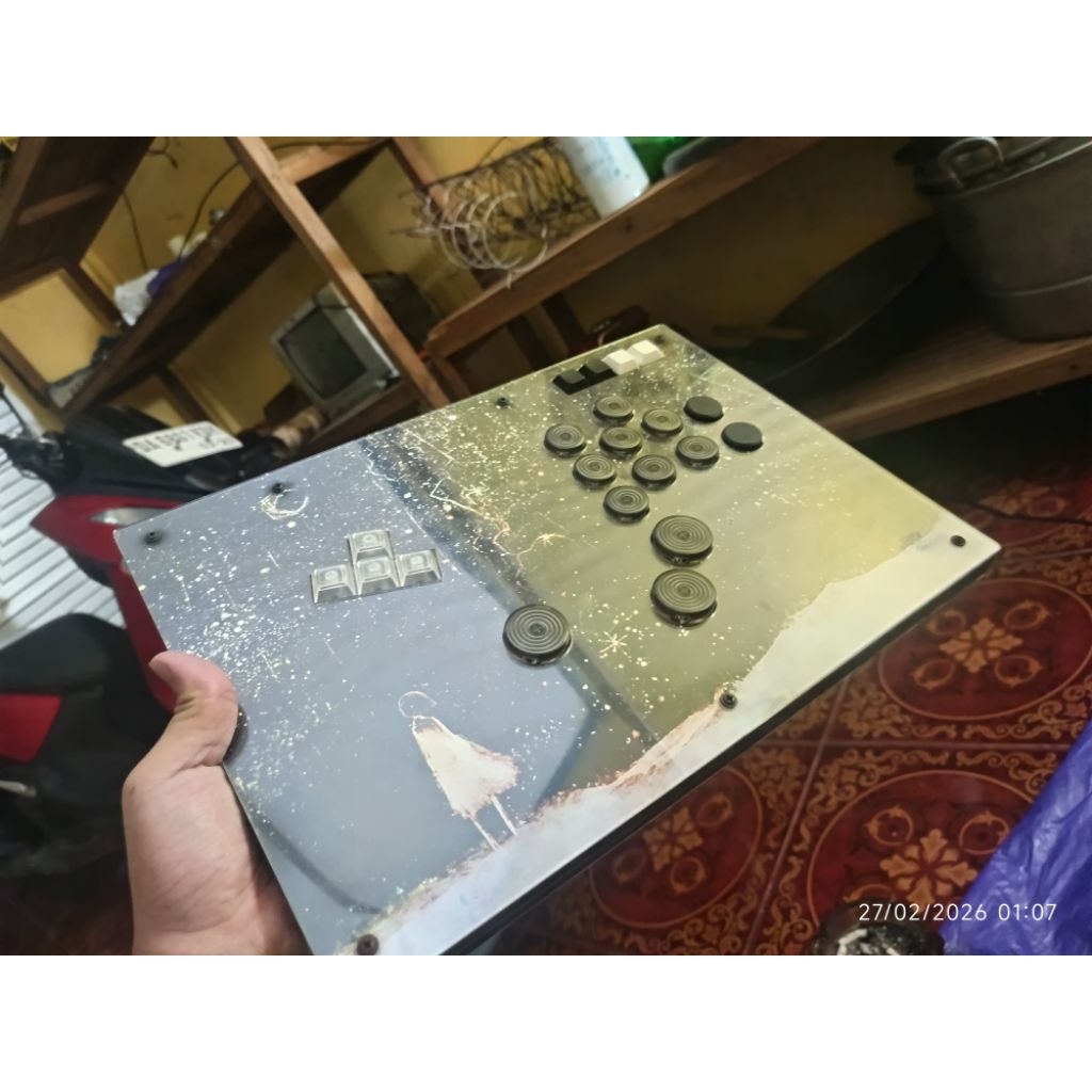 Leverless Custom 17 Button