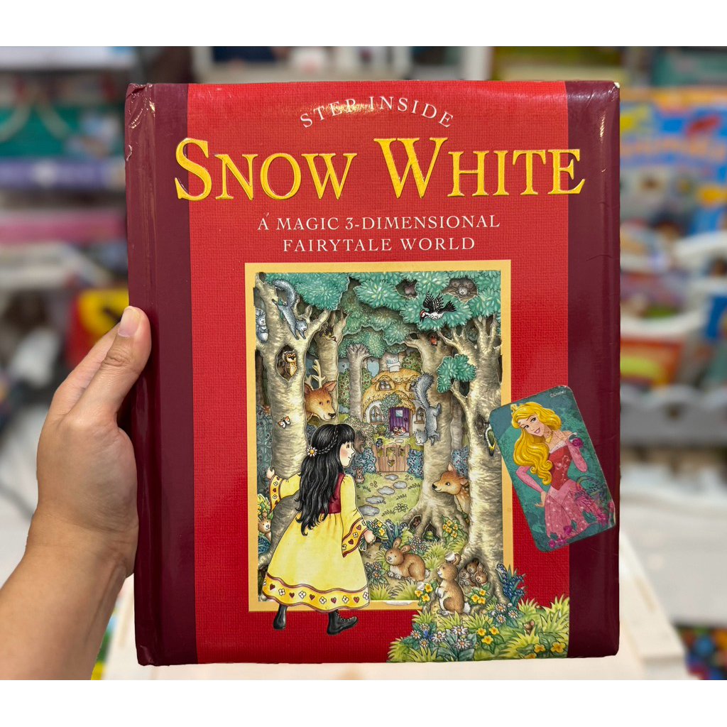 STEP INSIDE SNOW WHITE