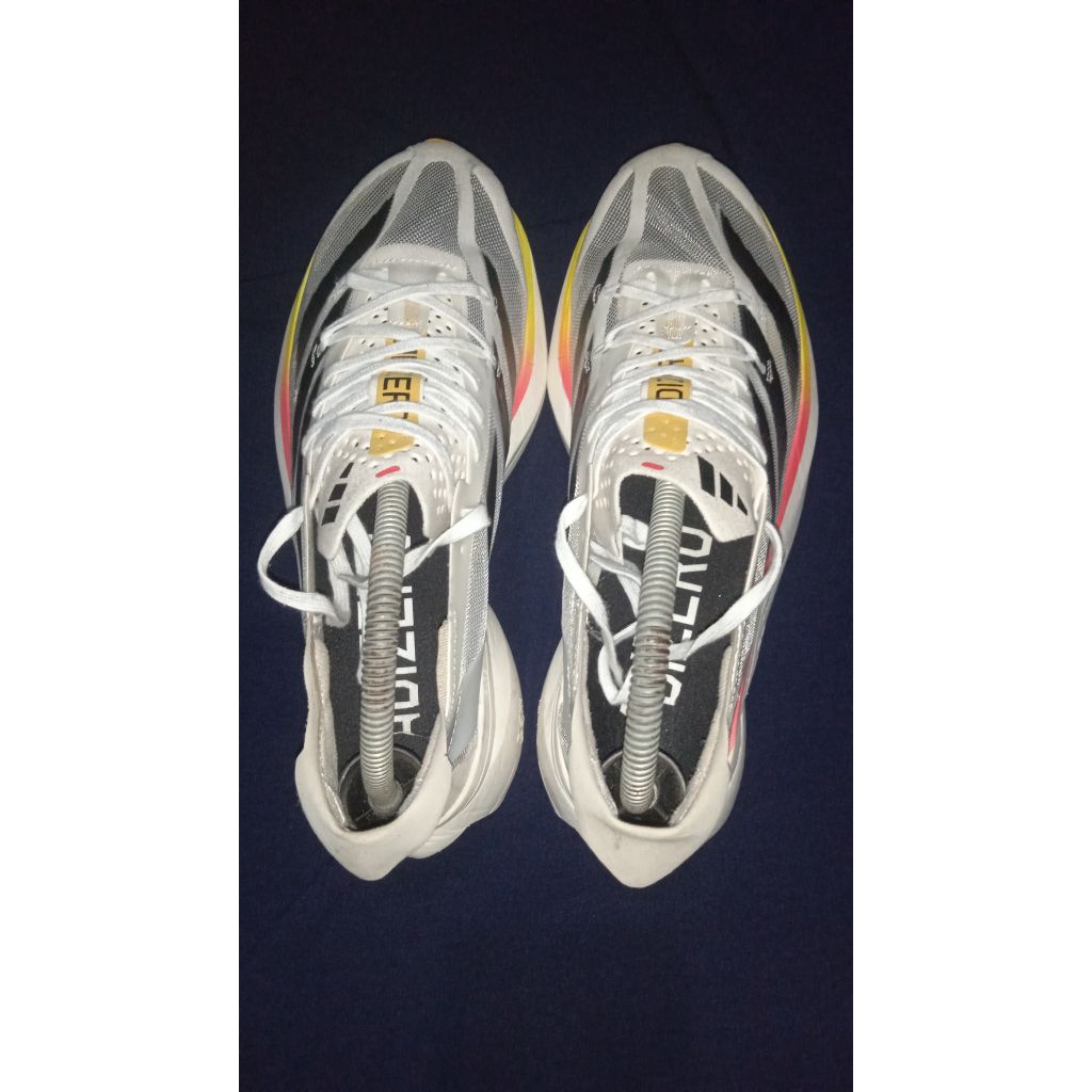 Sepatu Running Adidas Adizero adios pro3 ivory