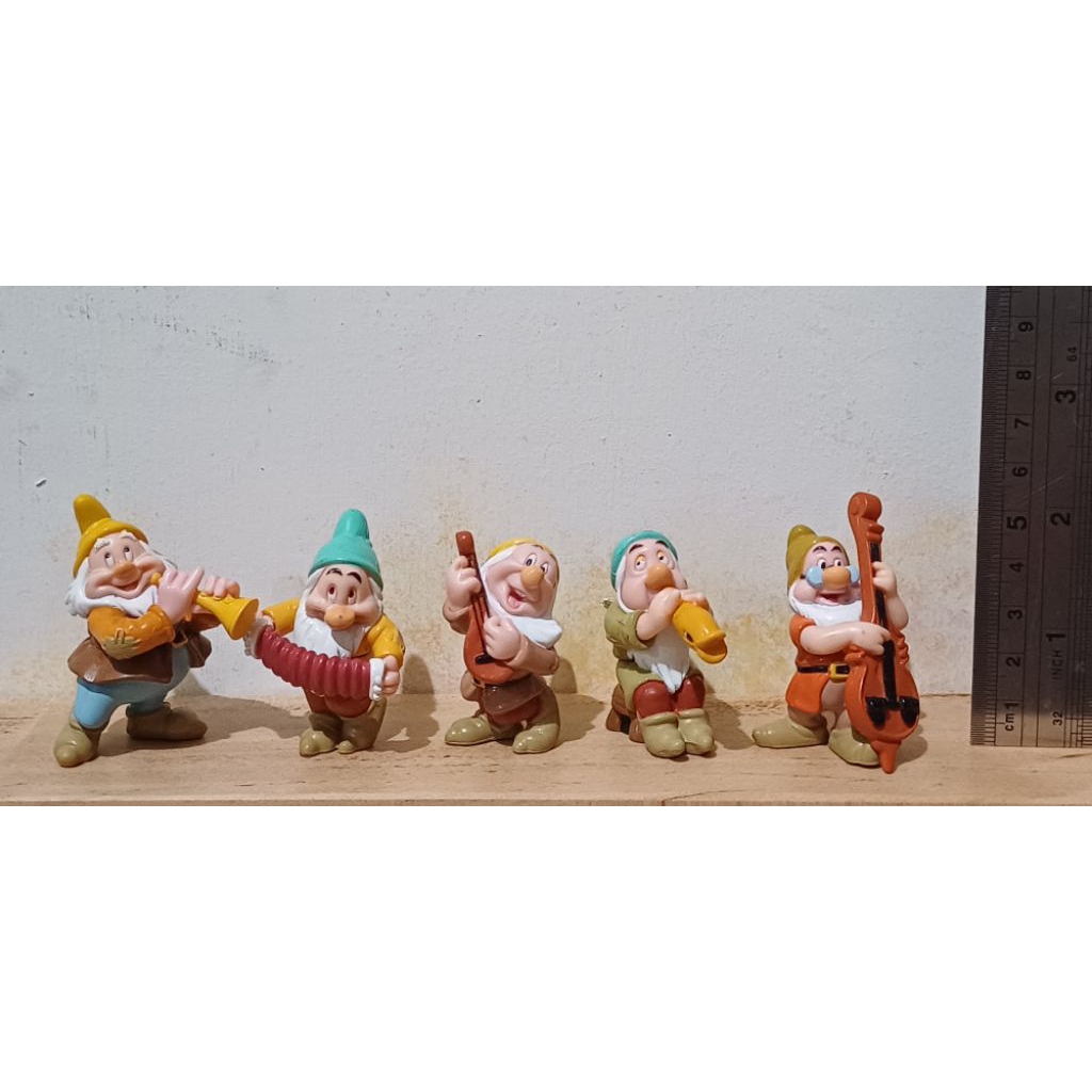 Disney Seven Dwarves Band PVC Figurine Set of 5