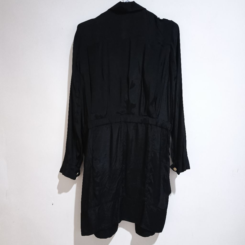 Outer Wanita Panjang - Hitam