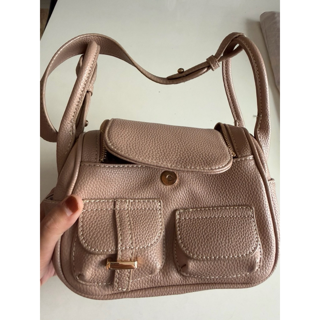 Preloved moscow bag heylocal midi - kulit