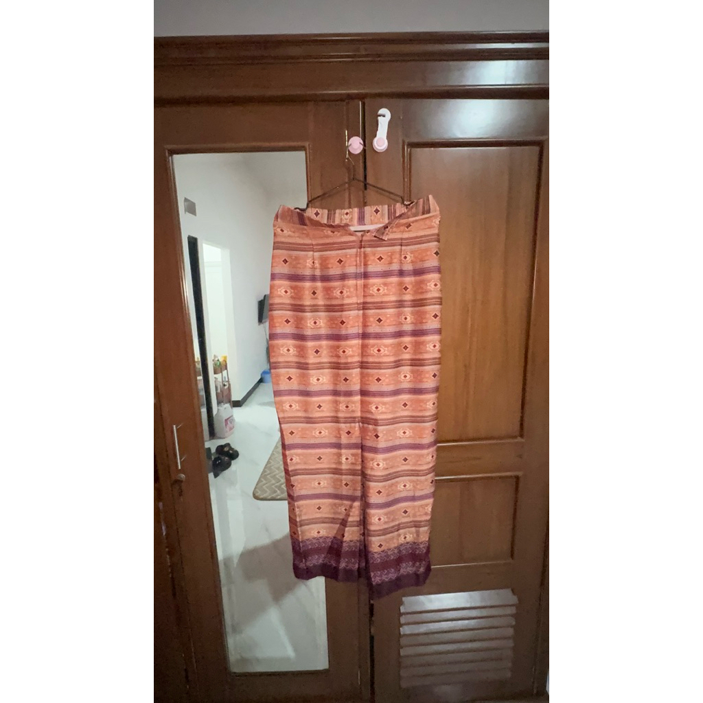 Preloved Rok Batik Licin Formal Kondangan