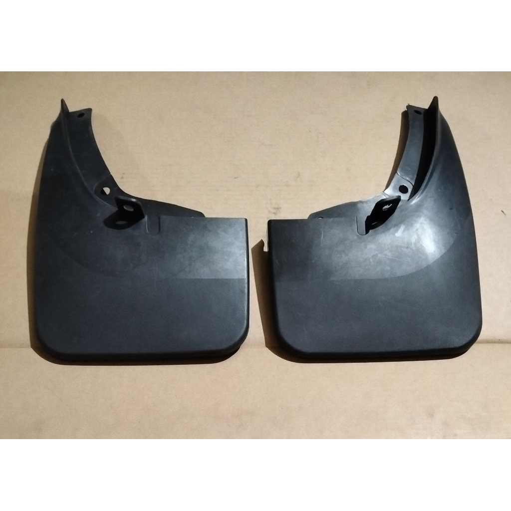 Mudguard Belakang Kijang LGX