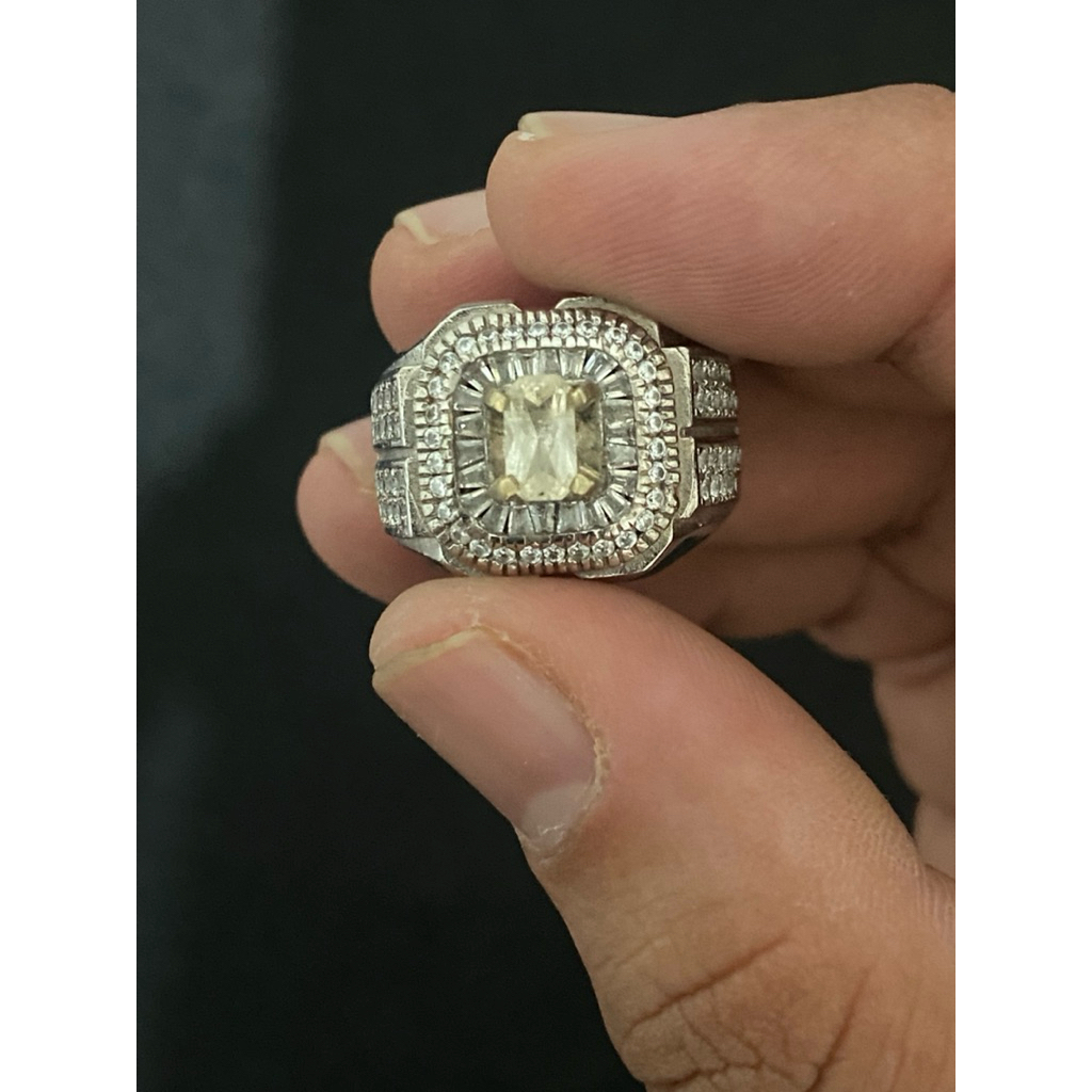 NATURAL YELLOW SAFIR SRILANKA NH