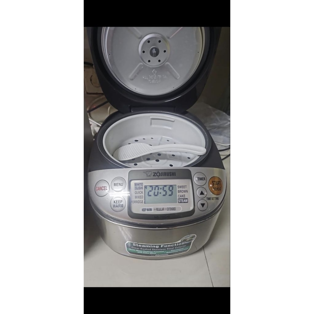 Rice Cooker Zojirushi NS-TSQ10