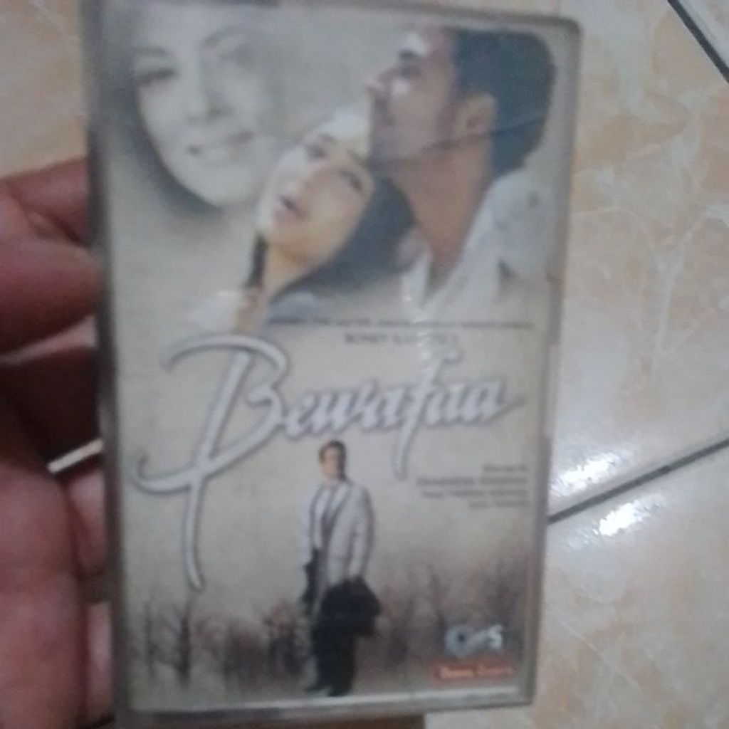 kaset pita india BEWAFAA