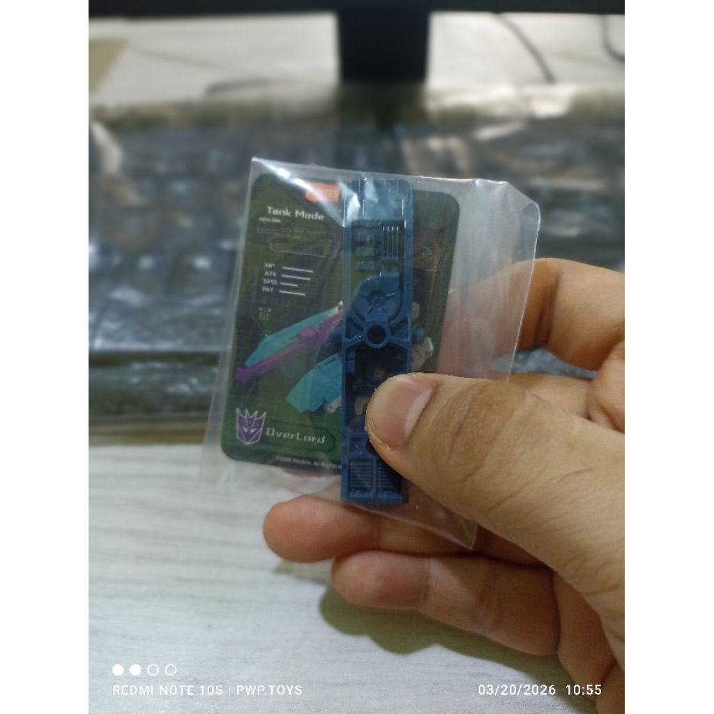 Blokees Wheels Transformers C02 Overlord Tank Mode