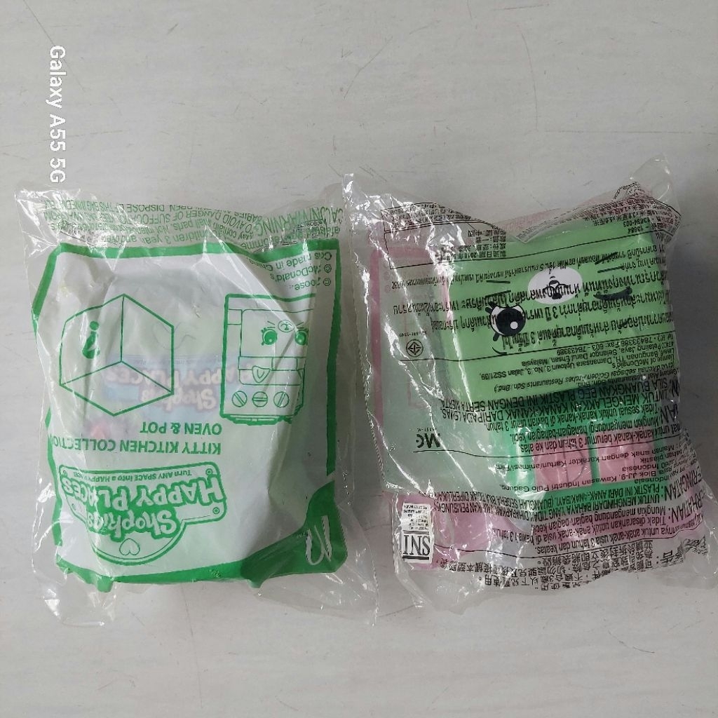 Mcdonald Toys collection 4 My Melody Shopkin Happy Place