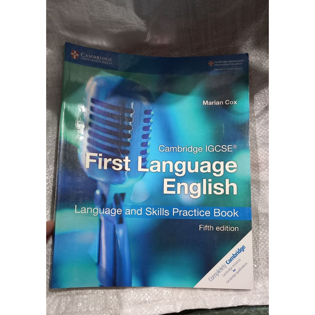CAMBRIDGE IGCSE FIRST LANGUAGE ENGLISH AND SKILLS PRACTICE BOOK FIFTH EDITION