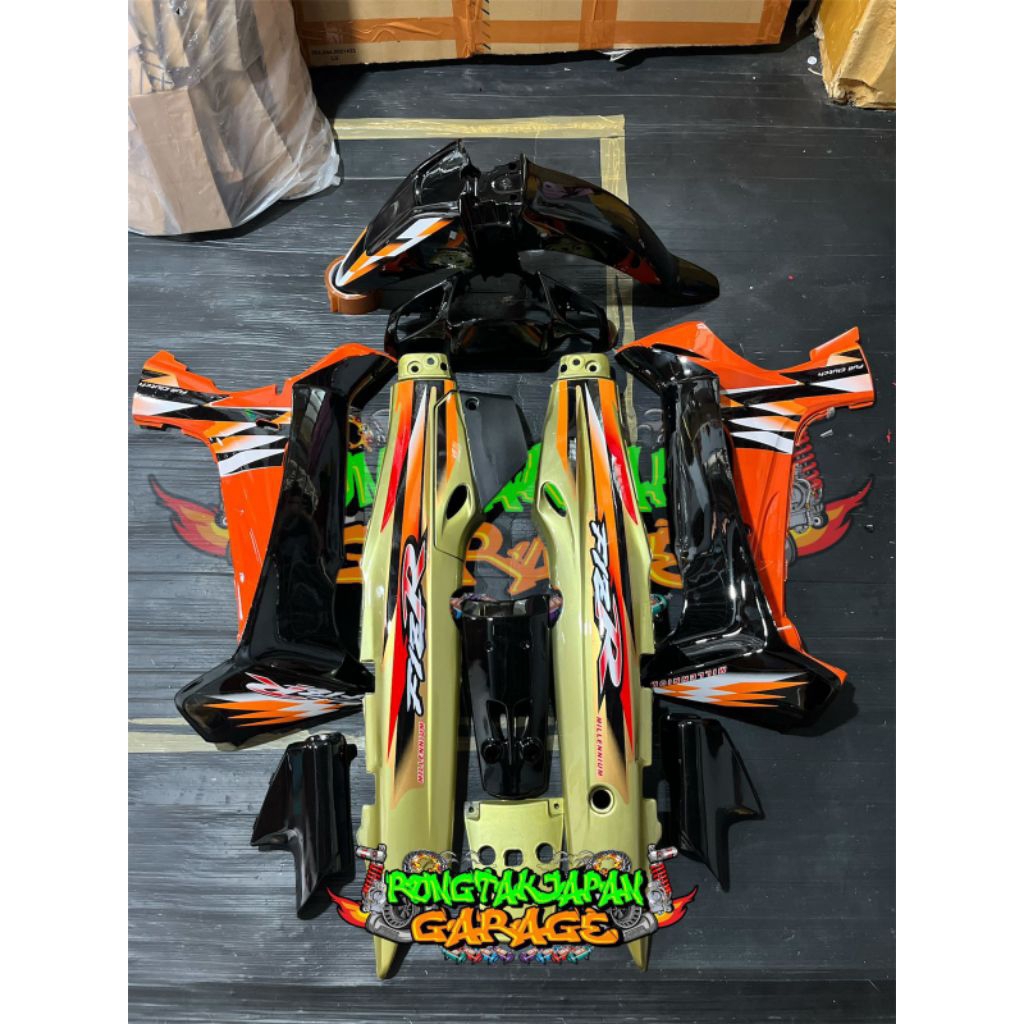 Full Set Bodi Halus Fiz r F1zr Milenium Gold Hitam Orens Cover Body Fiz r F1zr Milenium Gold Hitam O