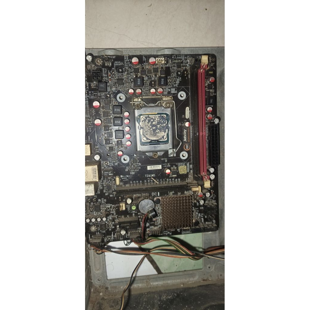 mobo h61 (rusak)