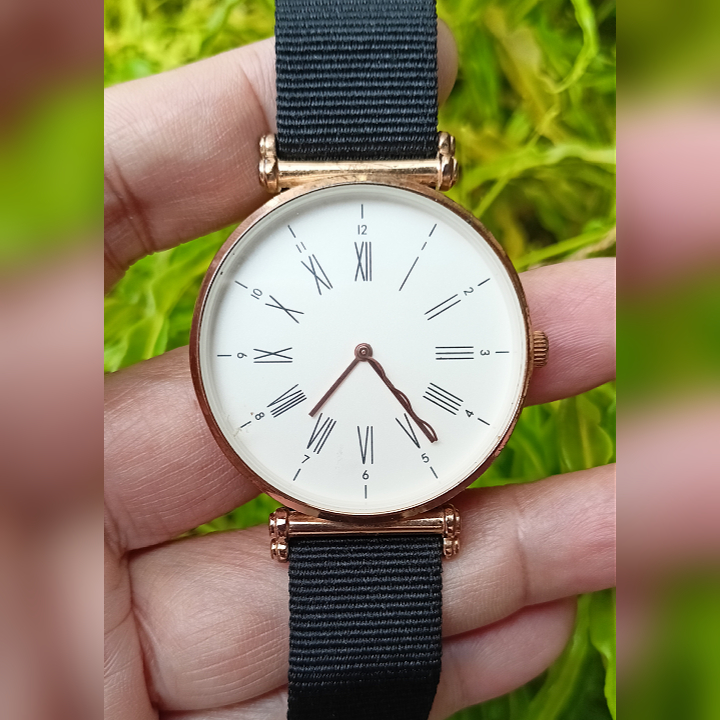 BERRYBENKA White Watch Original Second | Jam Tangan Wanita Preloved