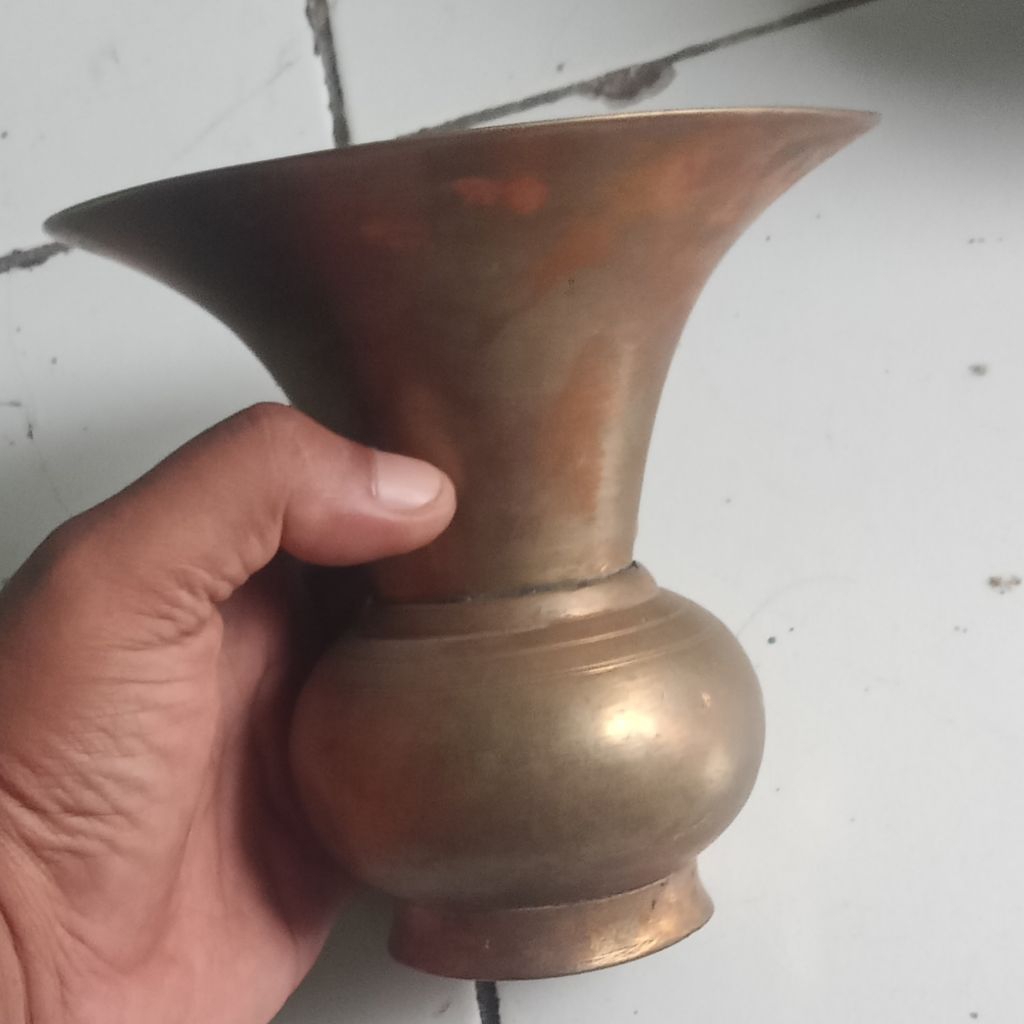 bokor Kuningan lawas