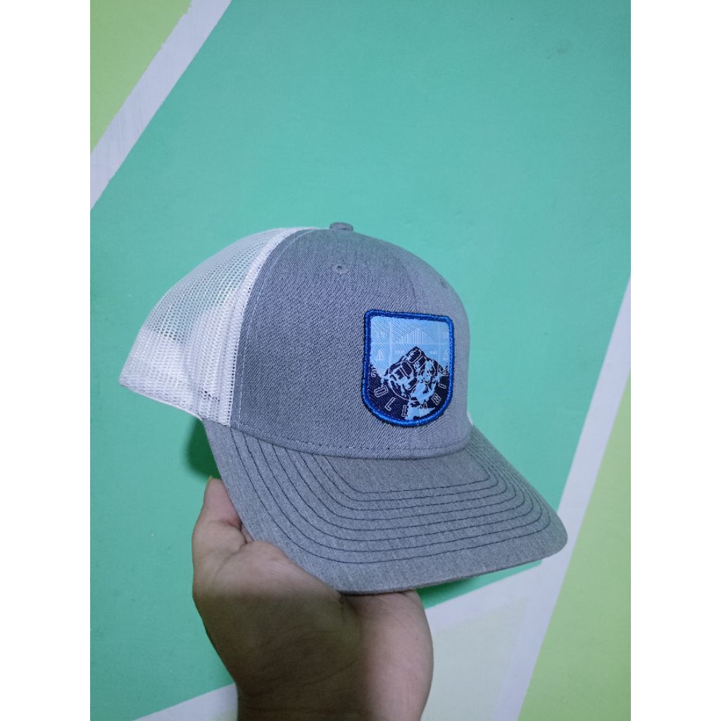 Topi Trucker Columbia