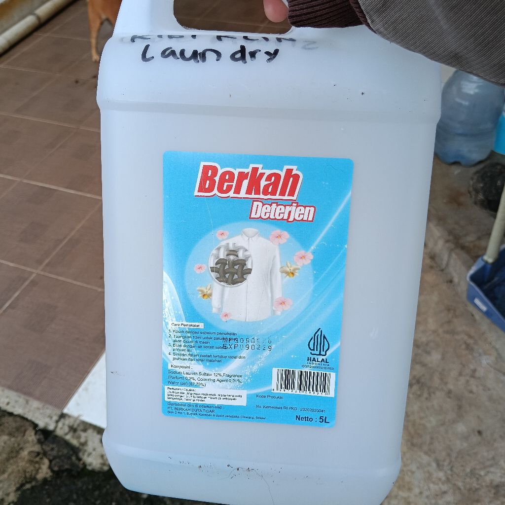 Jerigen 5 liter bekas sabun laundry