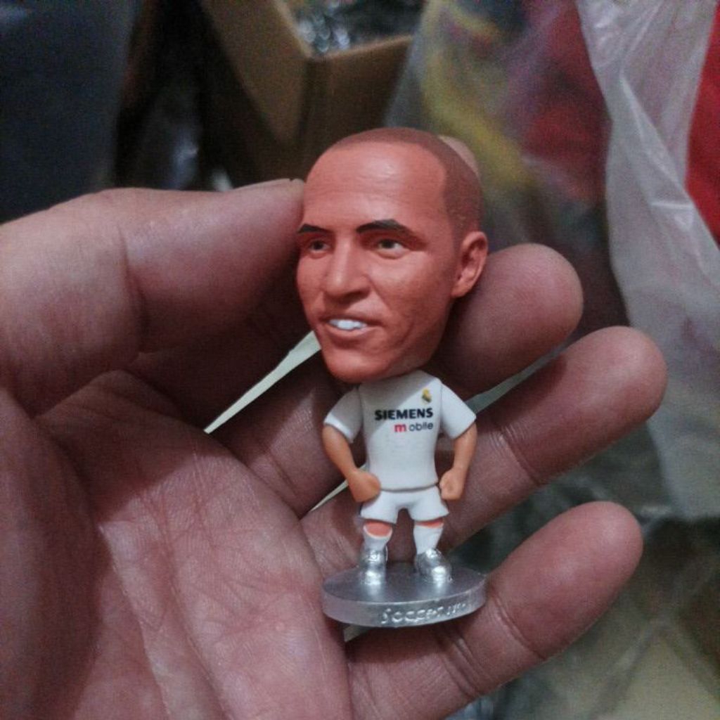 Action Figure Roberto Carlos Real Madrid Soccerwe
