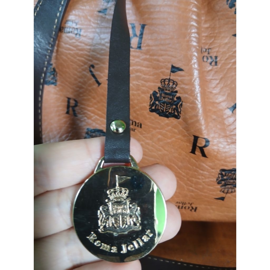 tas tote roma jellar