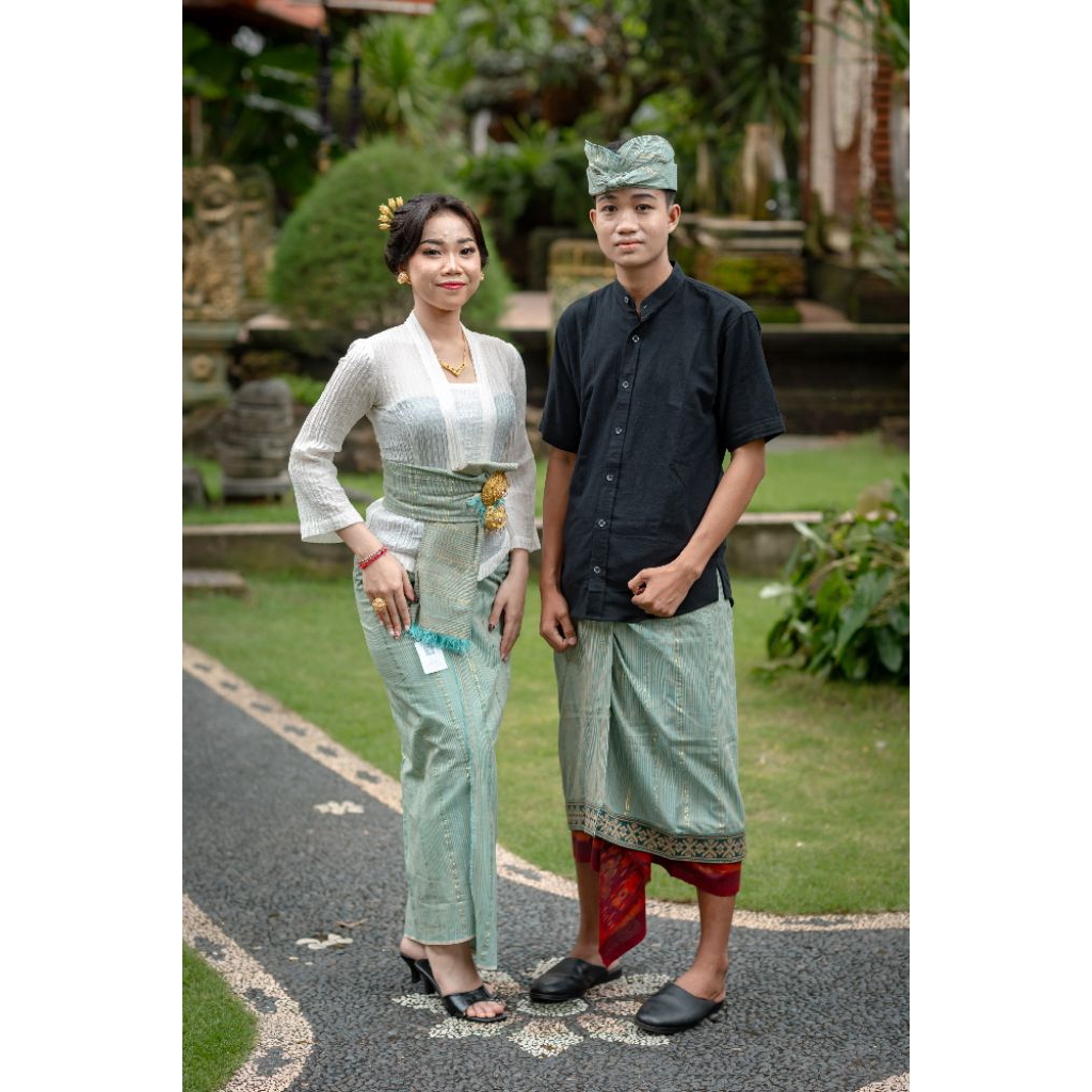 set couple endek seseh(kamen+selendang,saput+udeng1/2jadi)