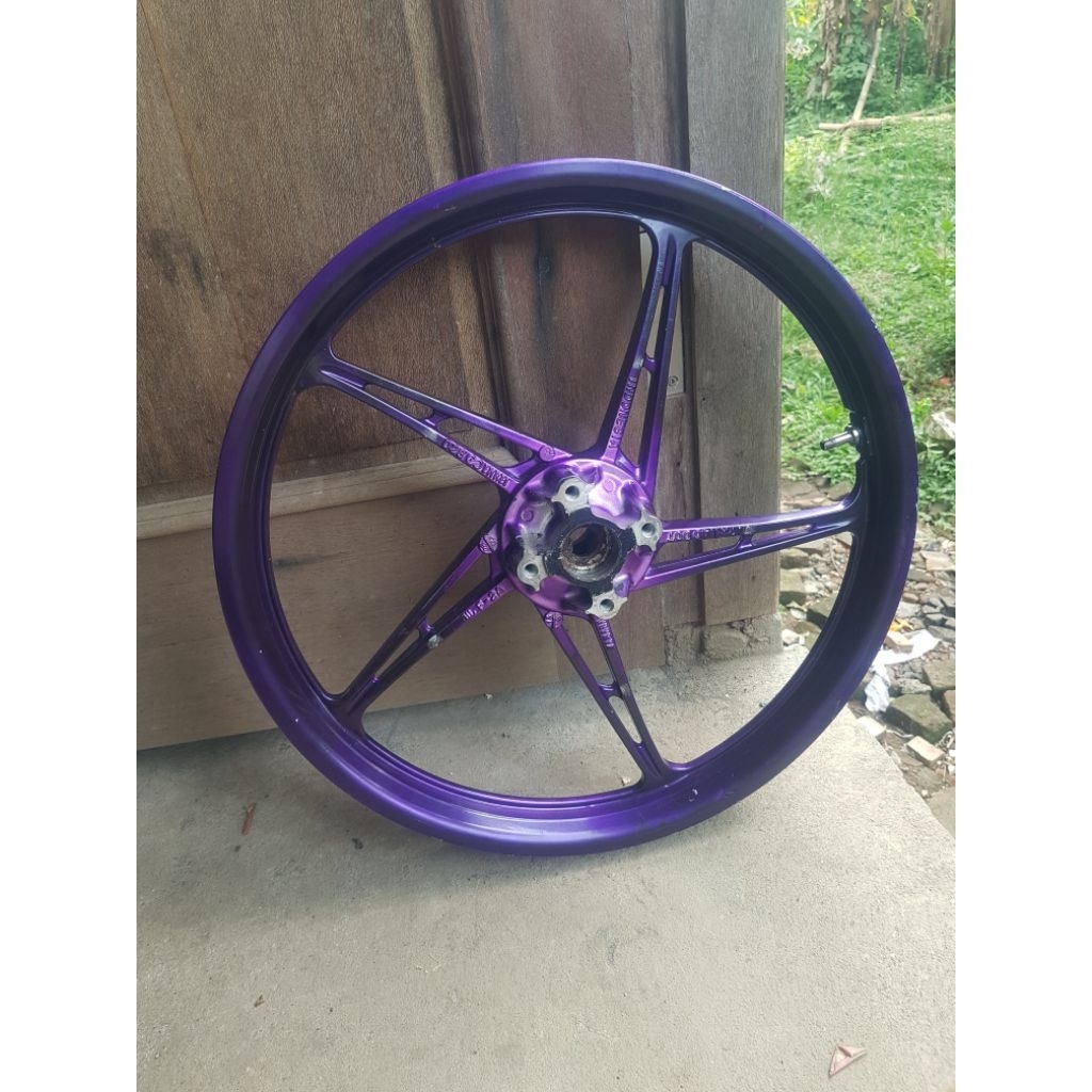 velg depan jupiter mx