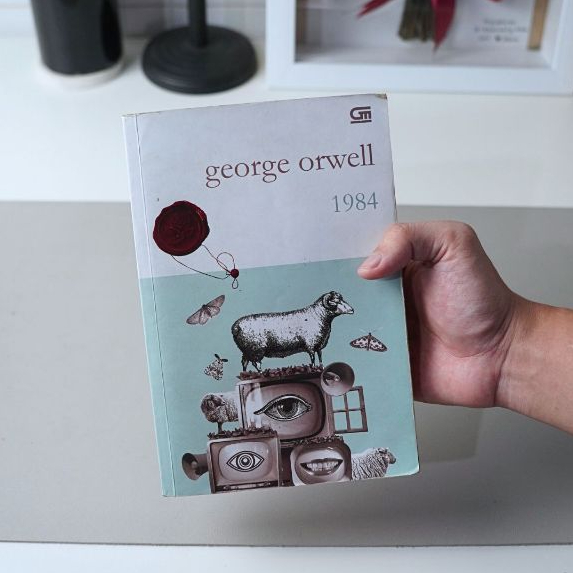 1984 - Novel Klasik Karya George Orwell (Preloved)