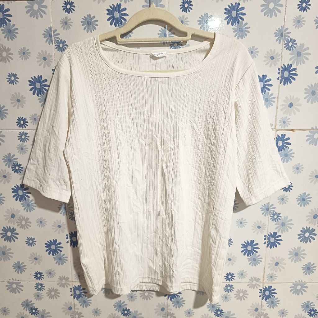 Glacier Top Atasan Kaos Rajut Knit Lidi Putih White nt Uniqlo