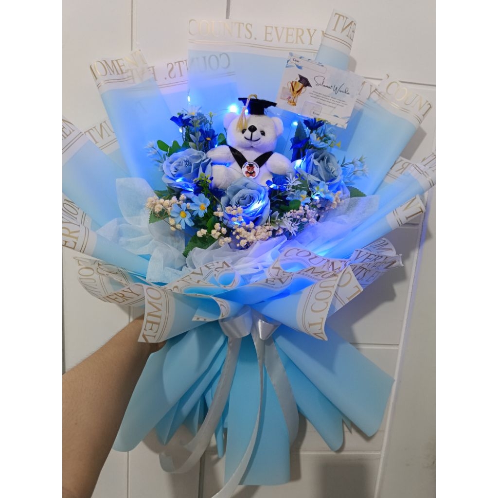 BUKET WISUDA / BUNGA WISUDA / GIFT WISUDA / WISUDA / BONEKA WISUDA / WISUDA BATAM