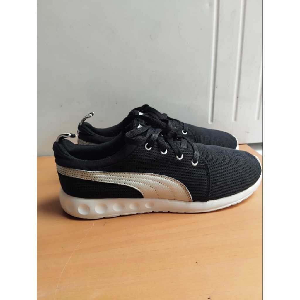 SEPATU RUNNING SNEAKERS CASUAL PUMA ANZARUN SIZE 43 BEKAS PRELOVED