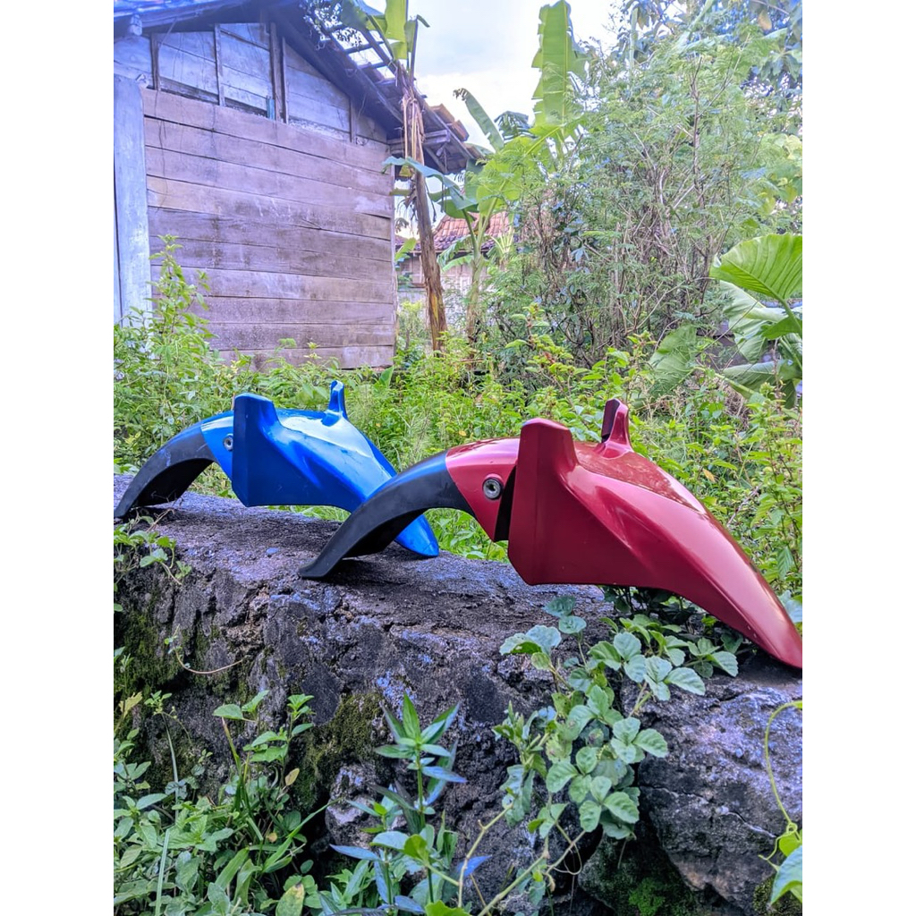 spakbor depan motor megapro monoshok karbu fi original copotan