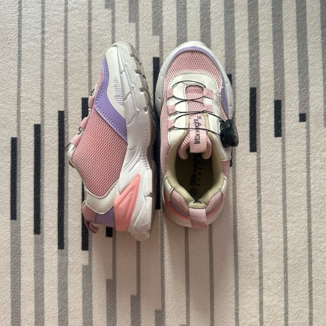 PRELOVED SEPATU ANAK LITTLE X EIGHT
