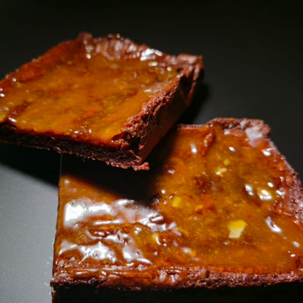 Fudgy and Glossy Brownies 15x10