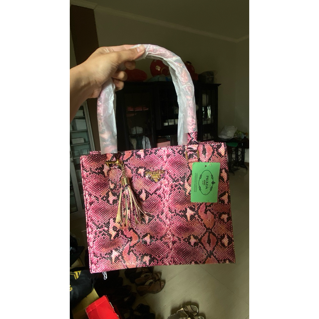 Tote Bag Tas Jinjing Motif Prada