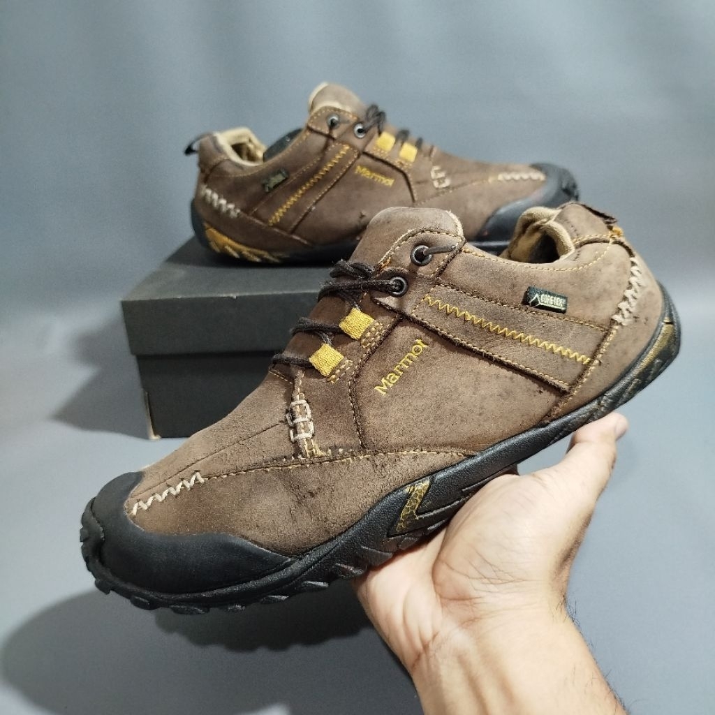 Sepatu Outdoor Marmot Gagah Size 41-42 STUP0012992