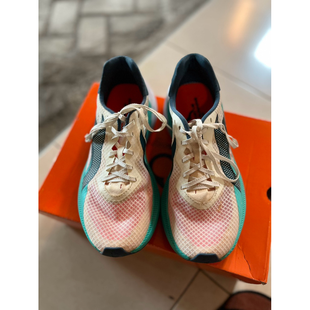 Sepatu Ortuseight Hyperfuse