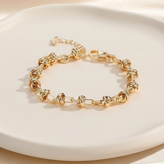 Lanme Jewelry Gelang Vintage Desain Unik Cantik Mewah Anti Karat Aksesoris Tangan Wanita Modern LM70