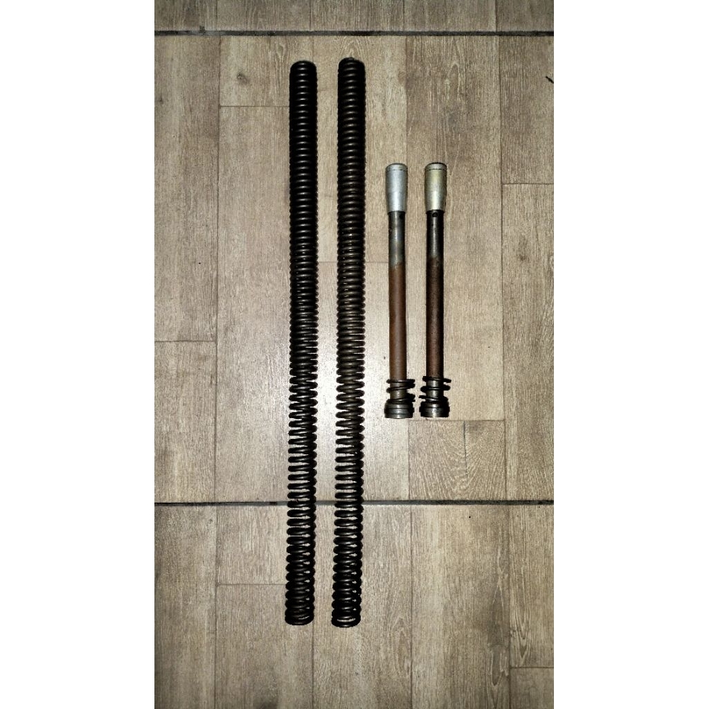 Per shock depan sulingan shock depan tiger revo original lepasan