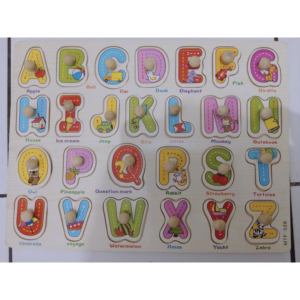 PRELOVED - Puzzle ABCD
