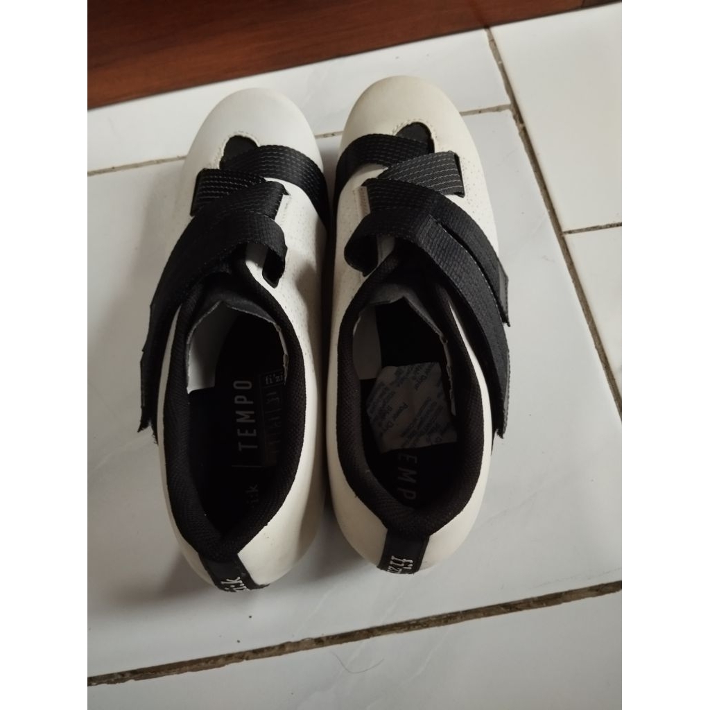 sepatuFizikPowerstrape