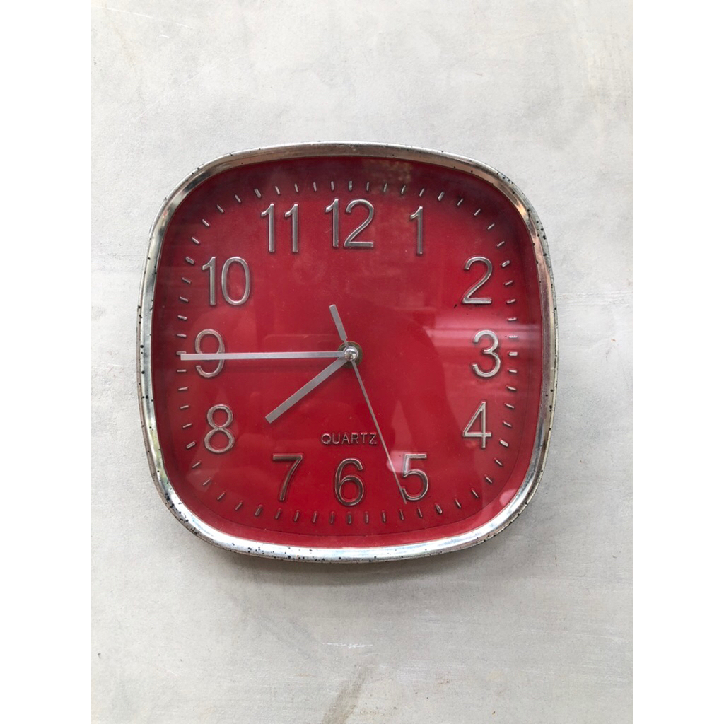 Vintage jam dinding unik jadul